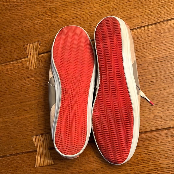 Puma Mini “Step on it” Tennis Shoes (Size 9) - Picture 8 of 9